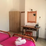 Nikos 1